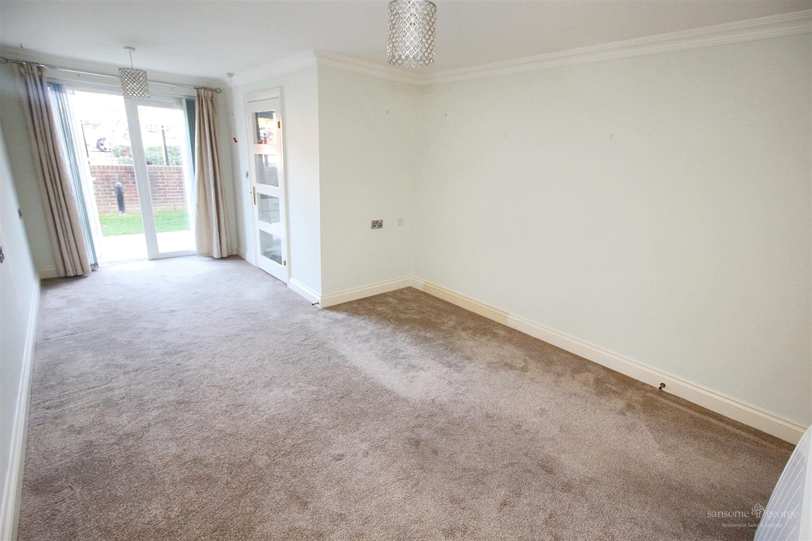 Bath Road, Calcot, Reading
